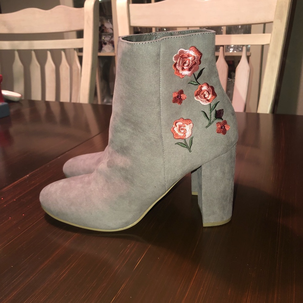 Booties with floral print, taupe